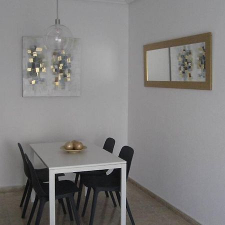 A Cien Metros De La Playa Del Cura Apartment Torrevieja Exterior photo
